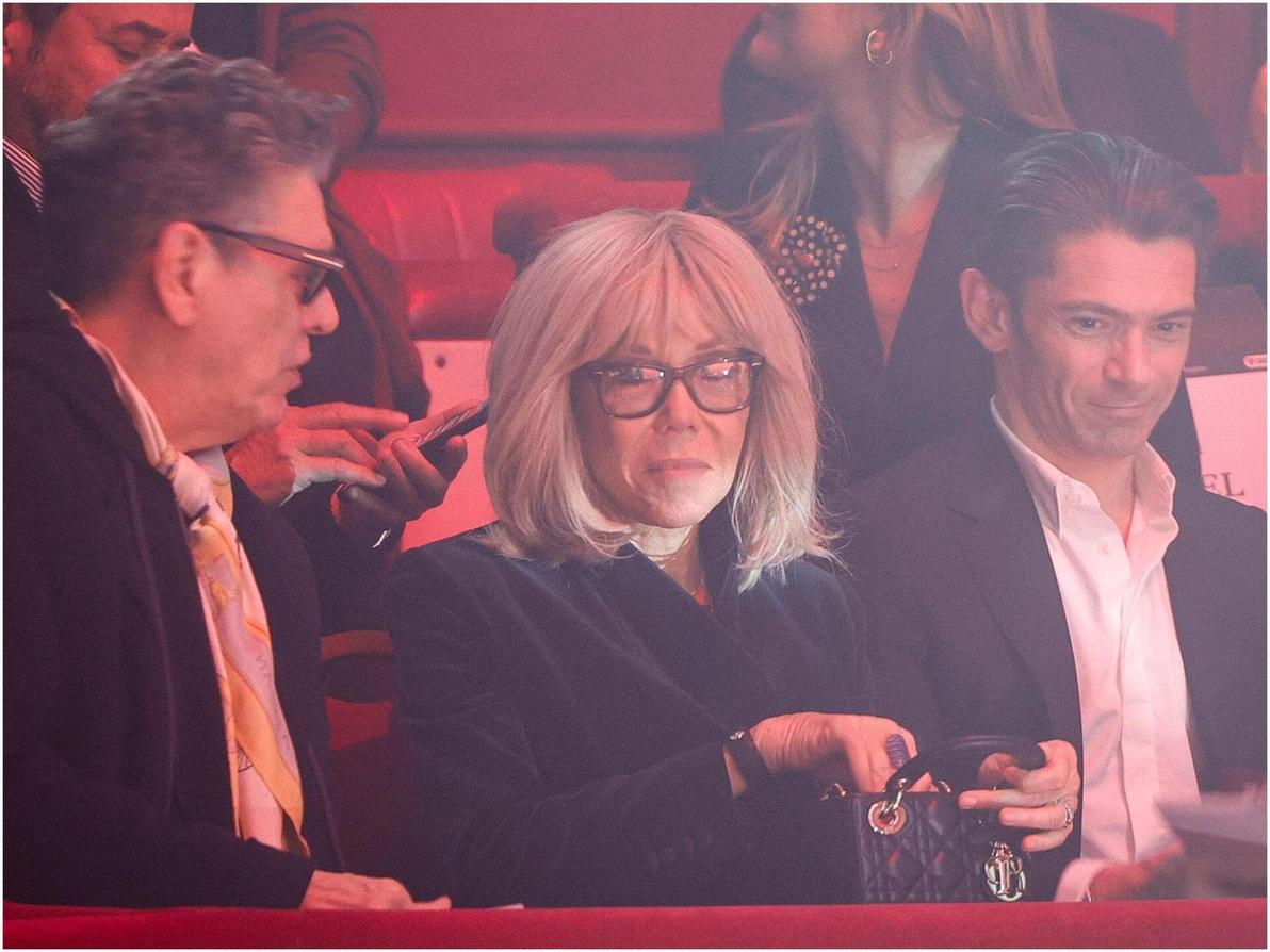 בריז'יט מקרון בתצוגת הוט קוטור לאביב-קיץ 2026 של סטפן רולאן בפריז