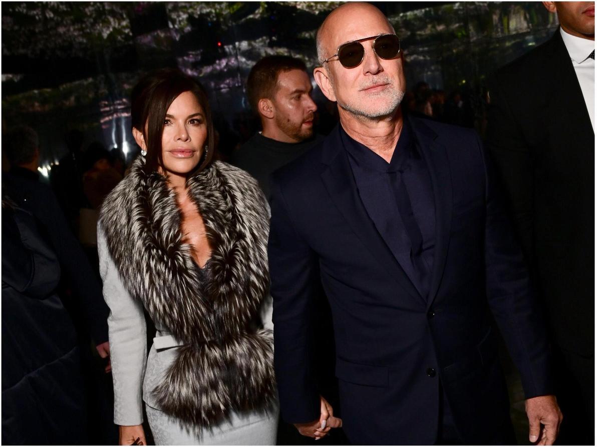 ג'ף בזוס ולורן סנצ'ז בתצוגת הוט קוטור לאביב-קיץ 2026 של דיור בפריז