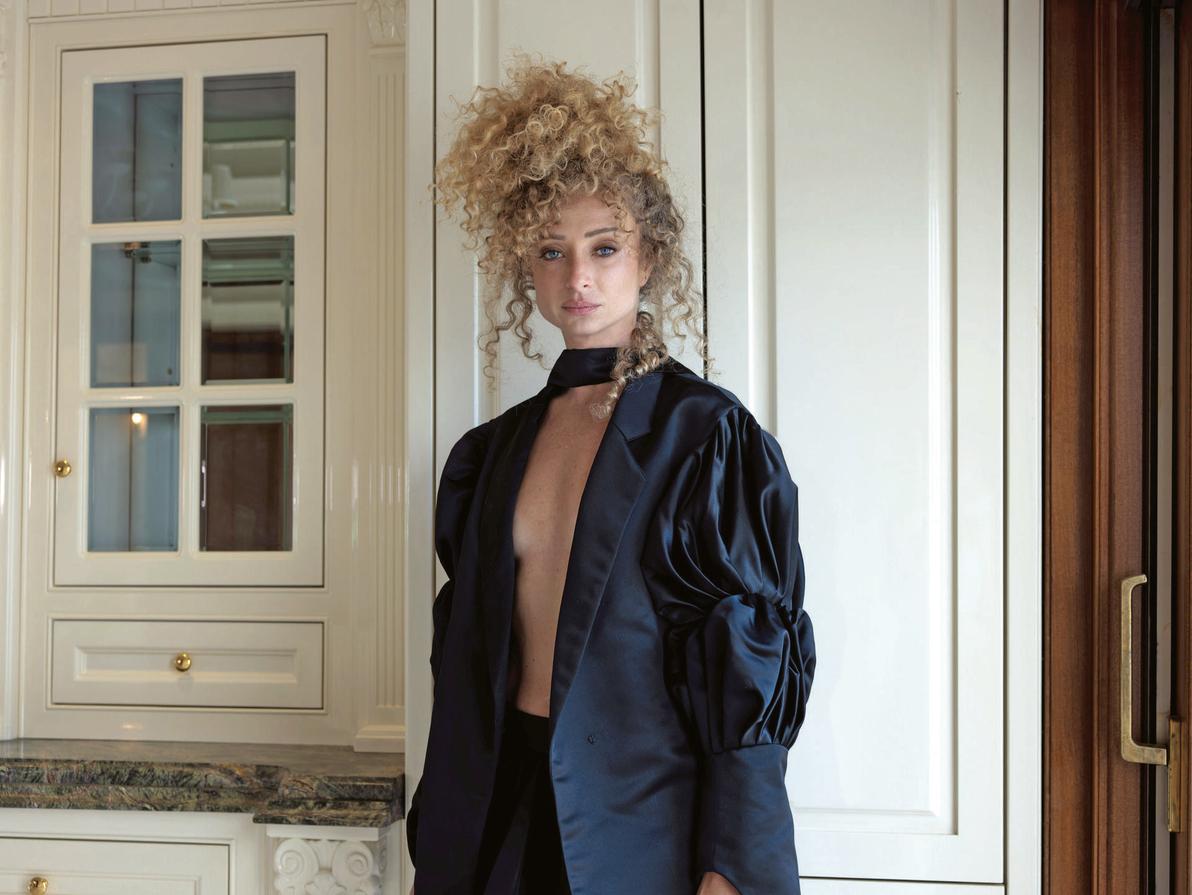  יוליה פלוטקין