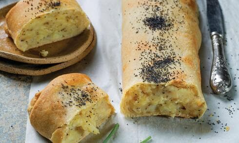 מגולגלים תפוחי אדמה בציפוי פרג 