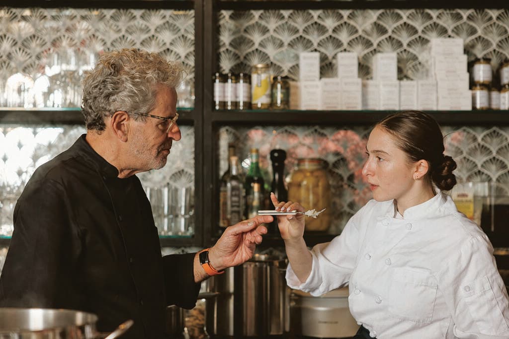 אוריאן שפירא 