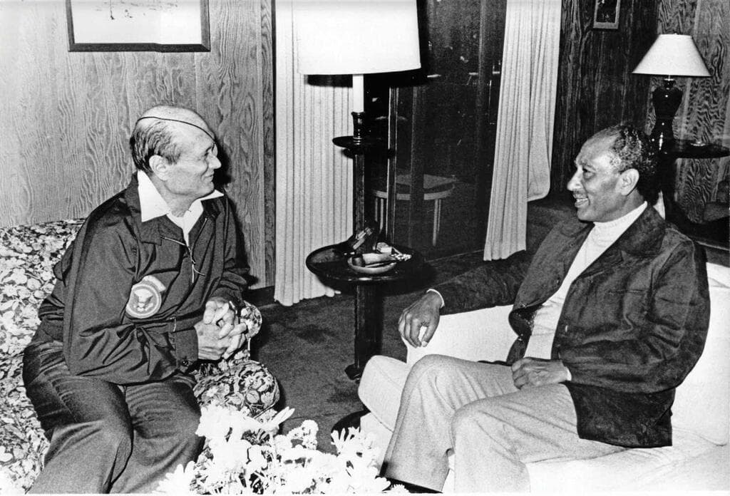 סאדאת ודיין בשיחות קמפ דיוויד, 1978