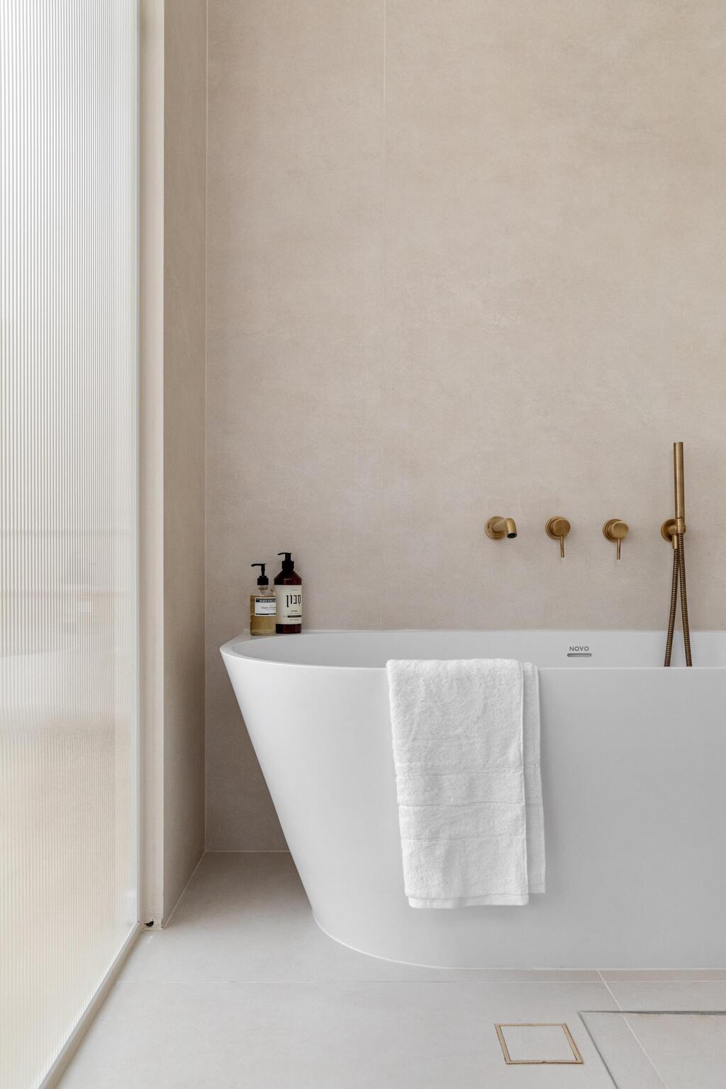 ברזים בגימור נחושת, עיצוב: Studio Details