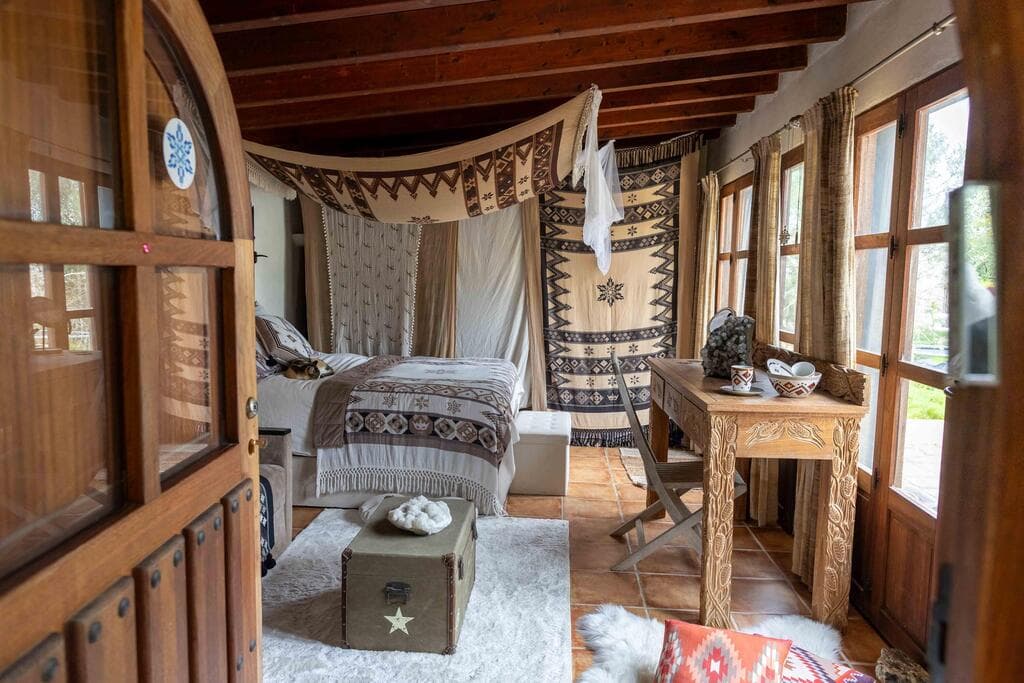 מיכל מונקה, איביזה