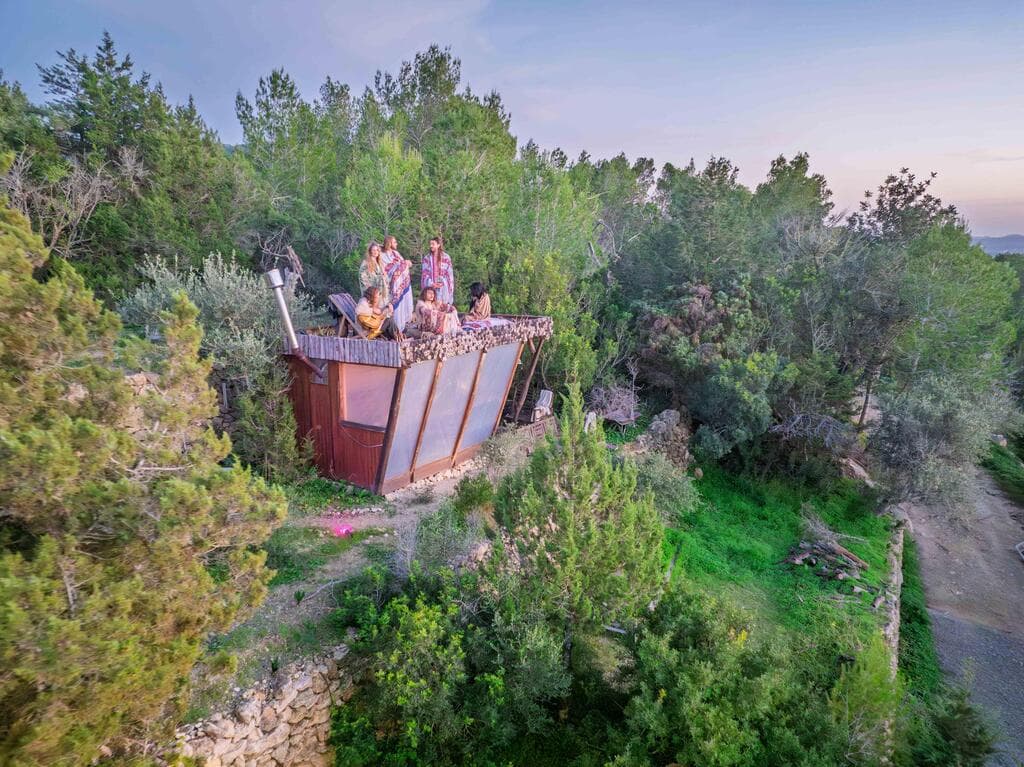 מיכל מונקה, איביזה