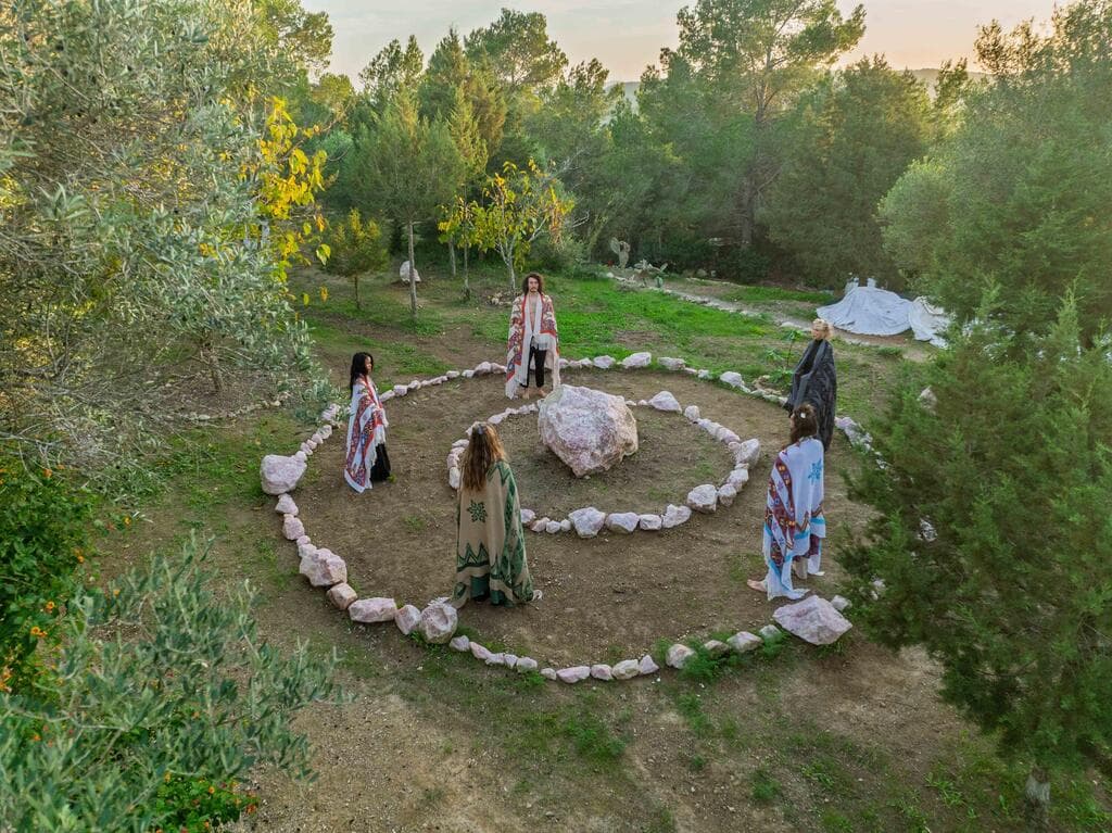 מיכל מונקה, איביזה