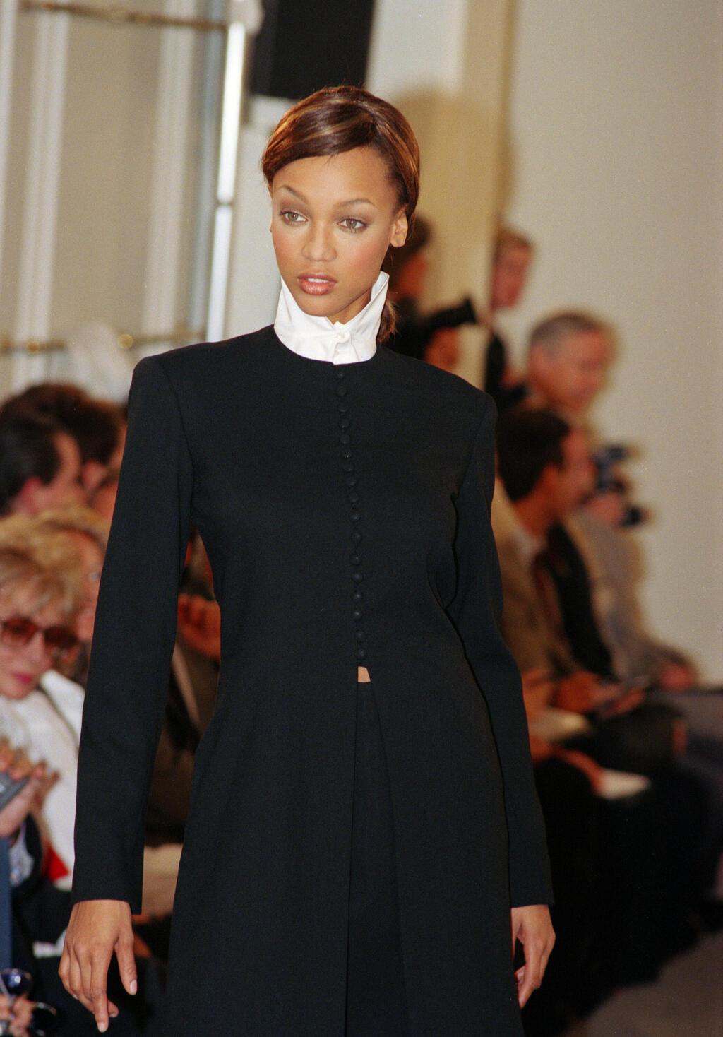 טיירה בנקס בתצוגת אופנה של ראלף לורן, 1993