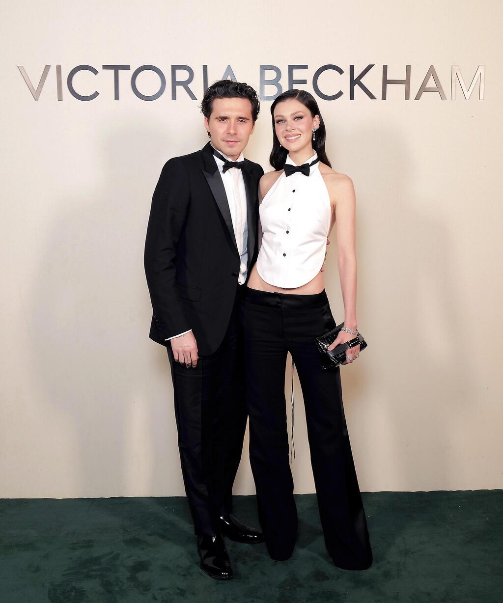 ברוקלין בקהאם ובת זוגו ניקולה פלץ