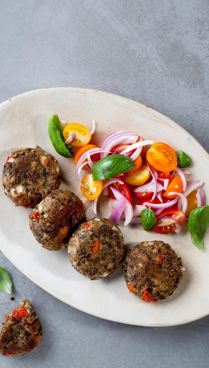 מעדנים מעדשים (צילום: בועז לביא, סגנון: ענת לבל) מעדנים מעדשים