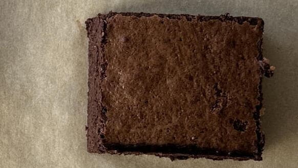 בלי קמח, בתוספת 50 גרם קמח שקדים (צילום: ליאור משיח) בראוניז מנצח