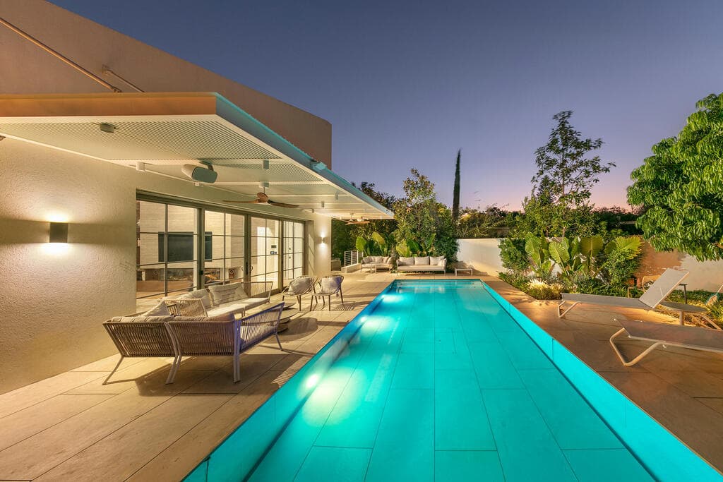 וילה ביישוב מכבים, אדריכלות ועיצוב פנים: רון שפיגל