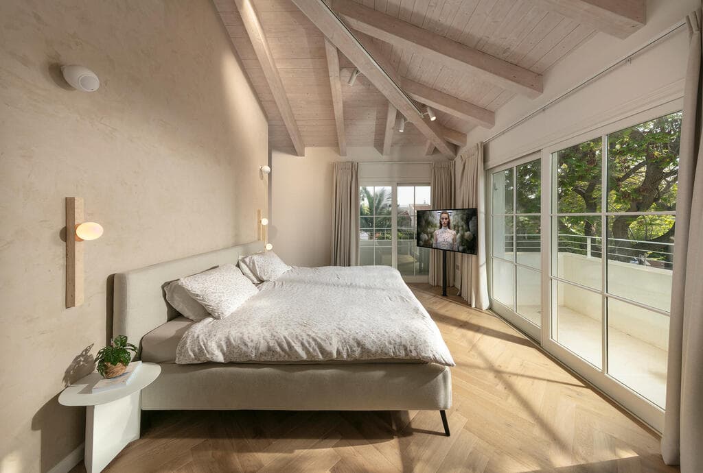 וילה ביישוב מכבים, אדריכלות ועיצוב פנים: רון שפיגל