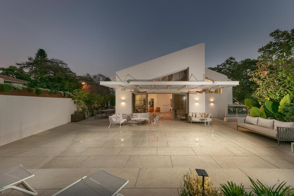 וילה ביישוב מכבים, אדריכלות ועיצוב פנים: רון שפיגל