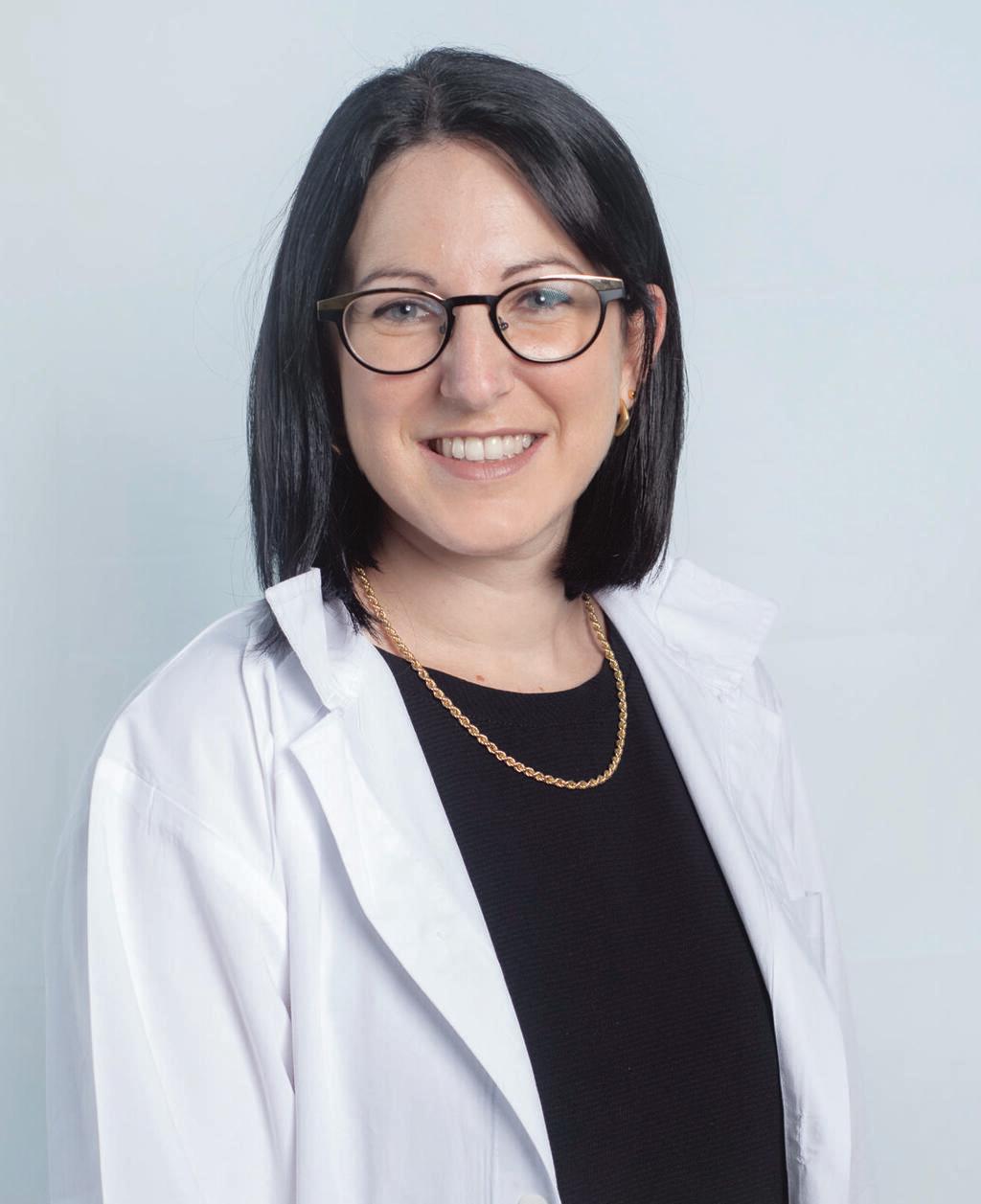 הגניקולוגית, ד"ר אמילי בן עזרי. "החשש הגדול הוא מבדיקה פנימית" (צילום: studio romantic) הגניקולוגית, ד"ר אמילי בן עזרי