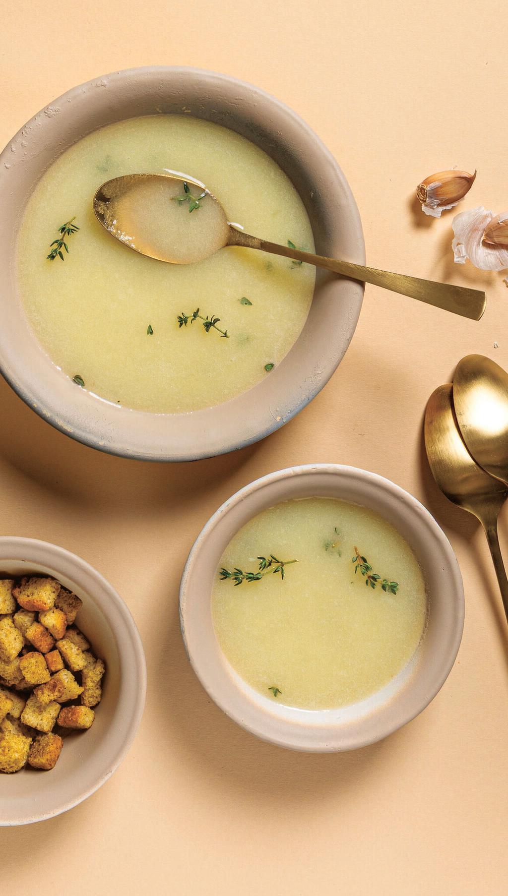 מרק שום ותפוחי אדמה