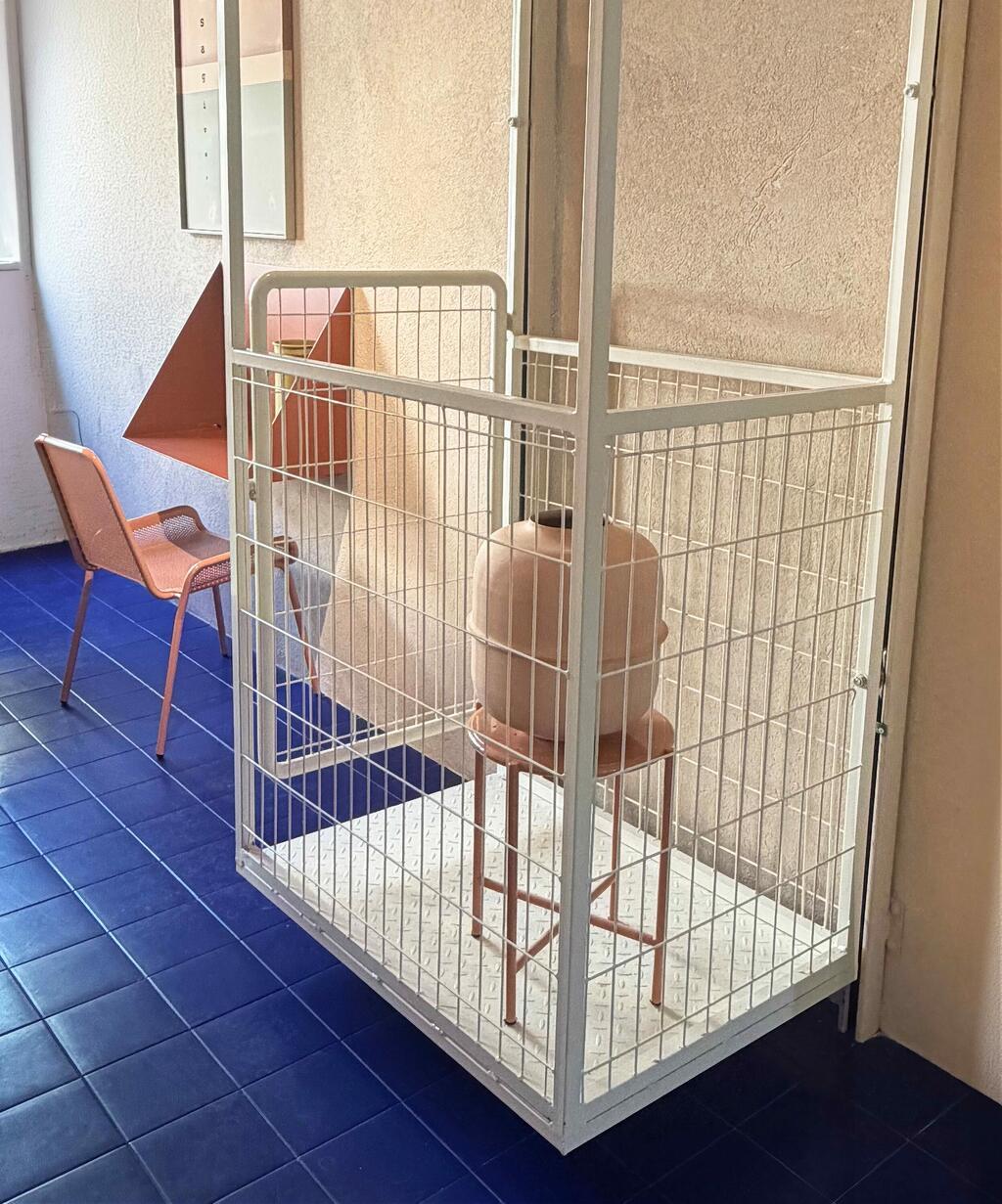 המעלית לקומה השנייה, החנות החדשה בבית רומנו