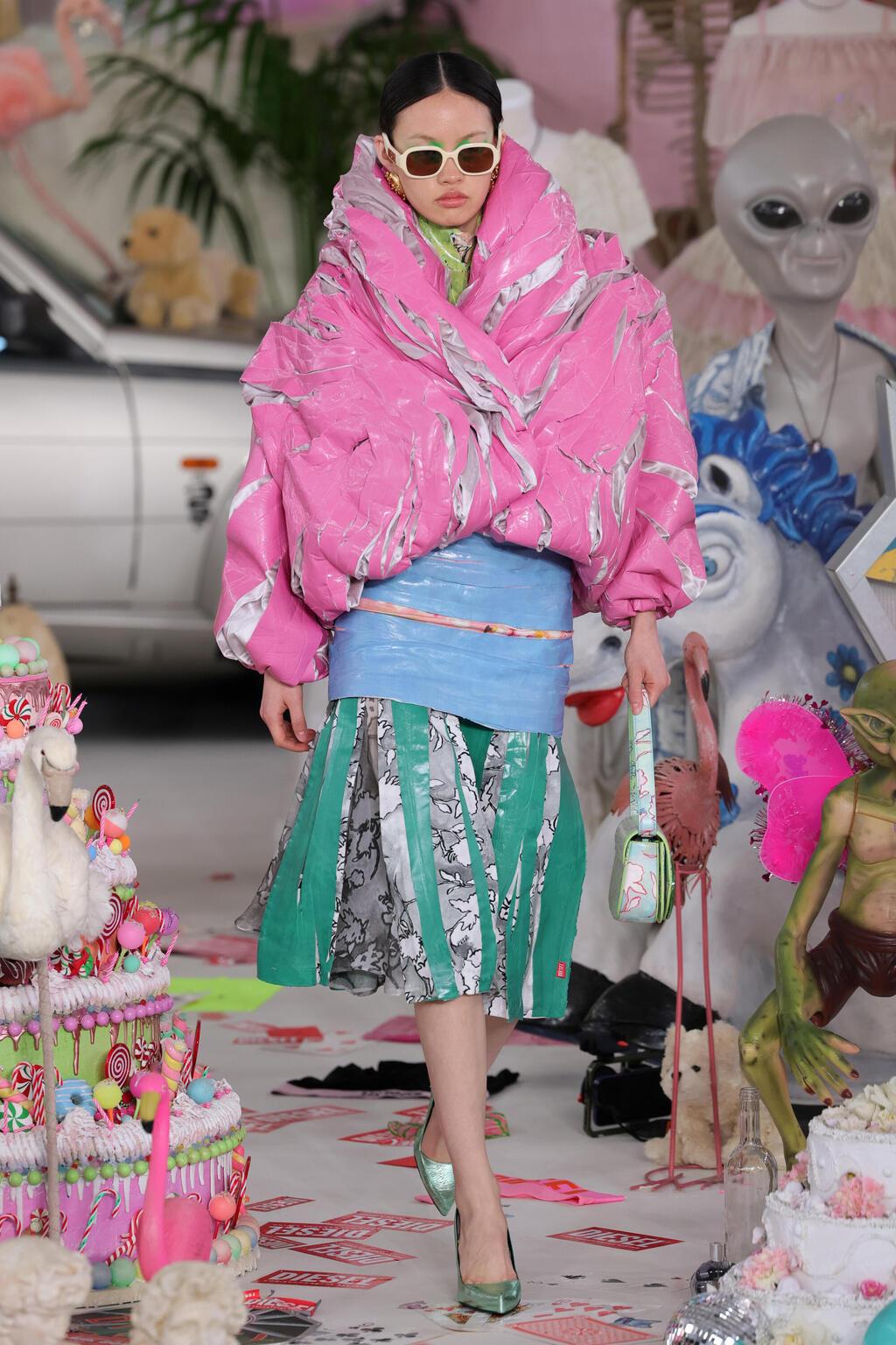 תצוגת סתיו-חורף 2026-27 של דיזל בשבוע האופנה במילאנו