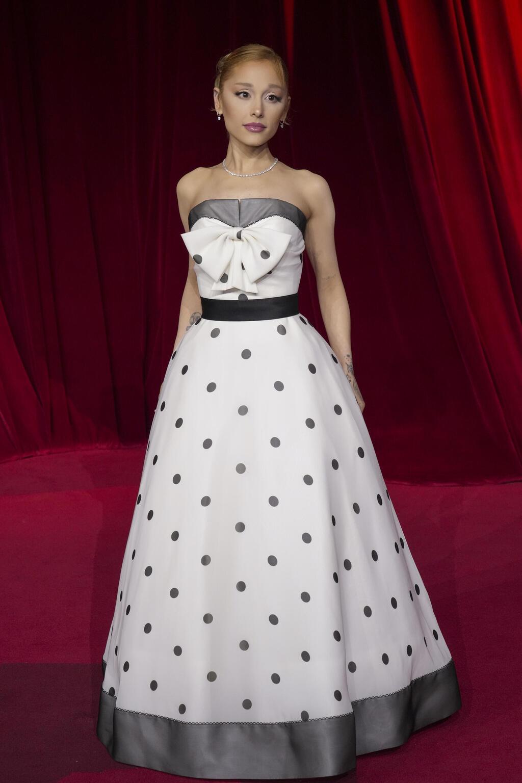 שמלת וינטג' של בלמן בגאלה של מוזיאון האקדמיה לקולנוע, 2024 (צילום: Jordan Strauss/Invision/AP) אריאנה גרנדה בגאלה של מוזיאון האקדמיה לקולנוע, 2024