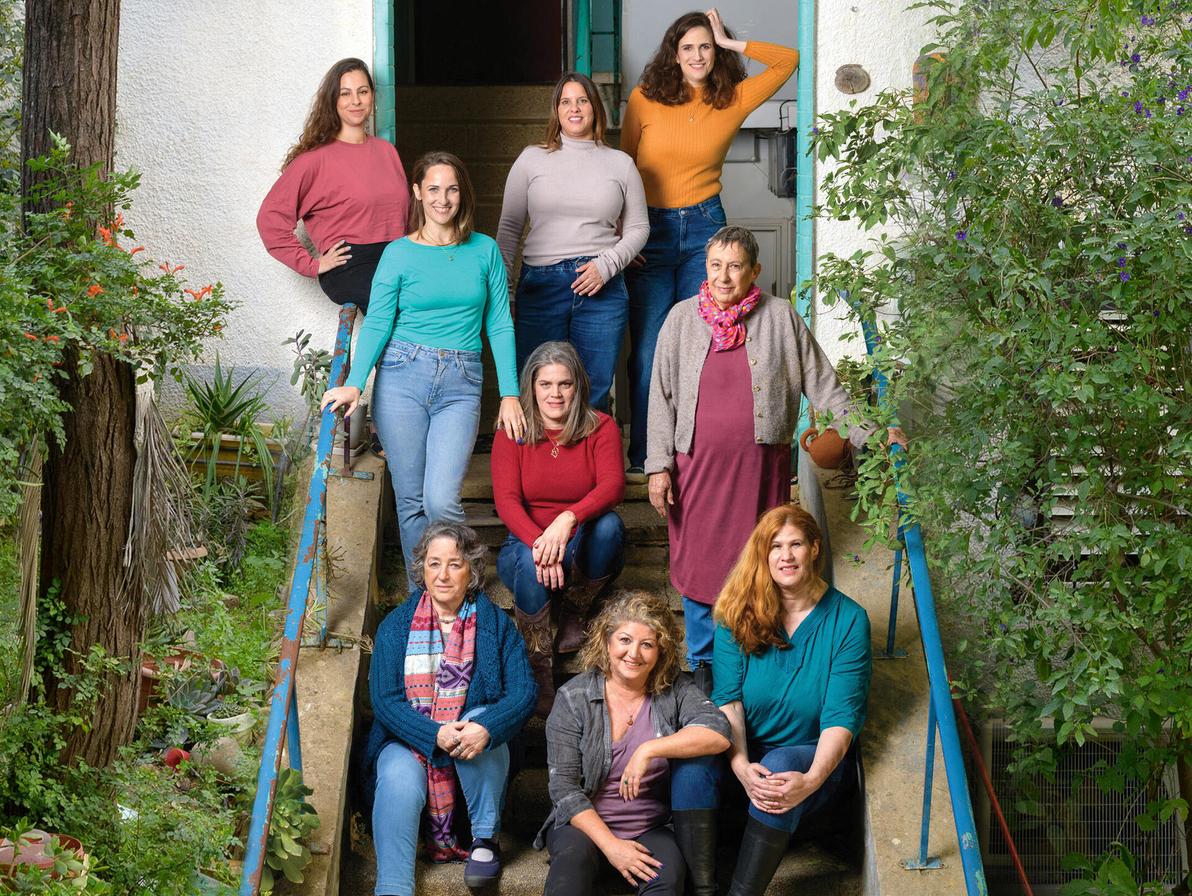 בניין שכולו נשים