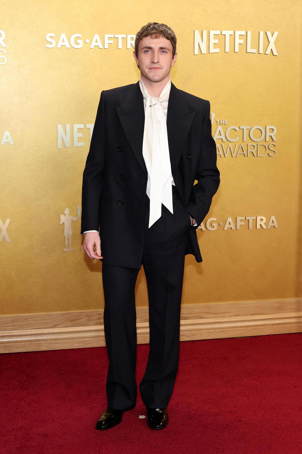 פול מסקל לובש סן לורן (צילום: Amy Sussman/Getty Images) פול מסקל בטקס פרסי השחקנים, 2026