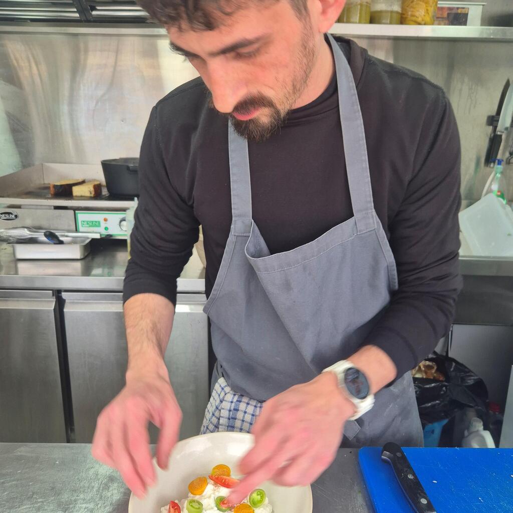 משק אליהו, מושב בית יוסף. קפה, מאפה וארוחות בוקר כשרות