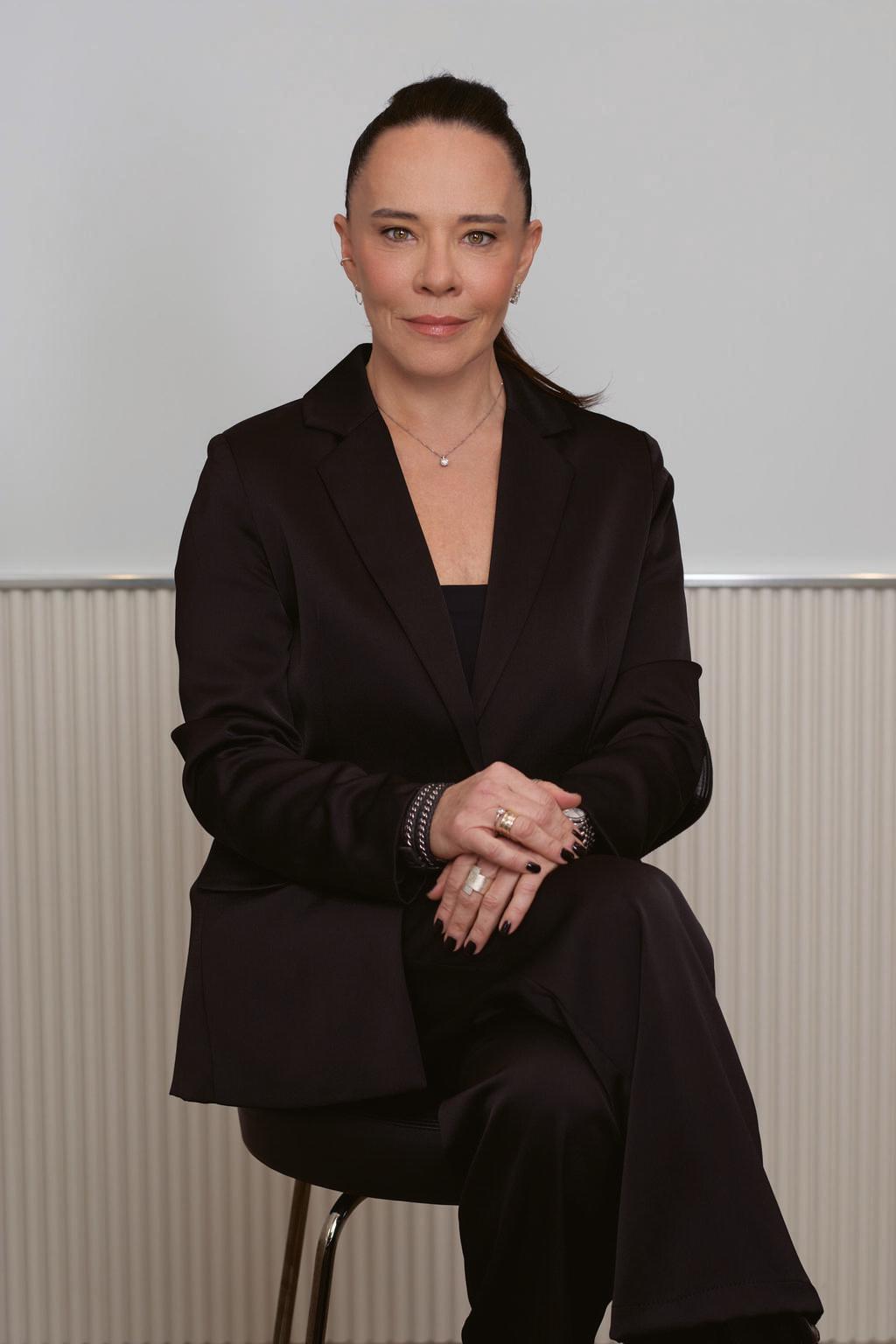 "אני כאן כדי לשפר לאנשים את החוויה מול המראה"