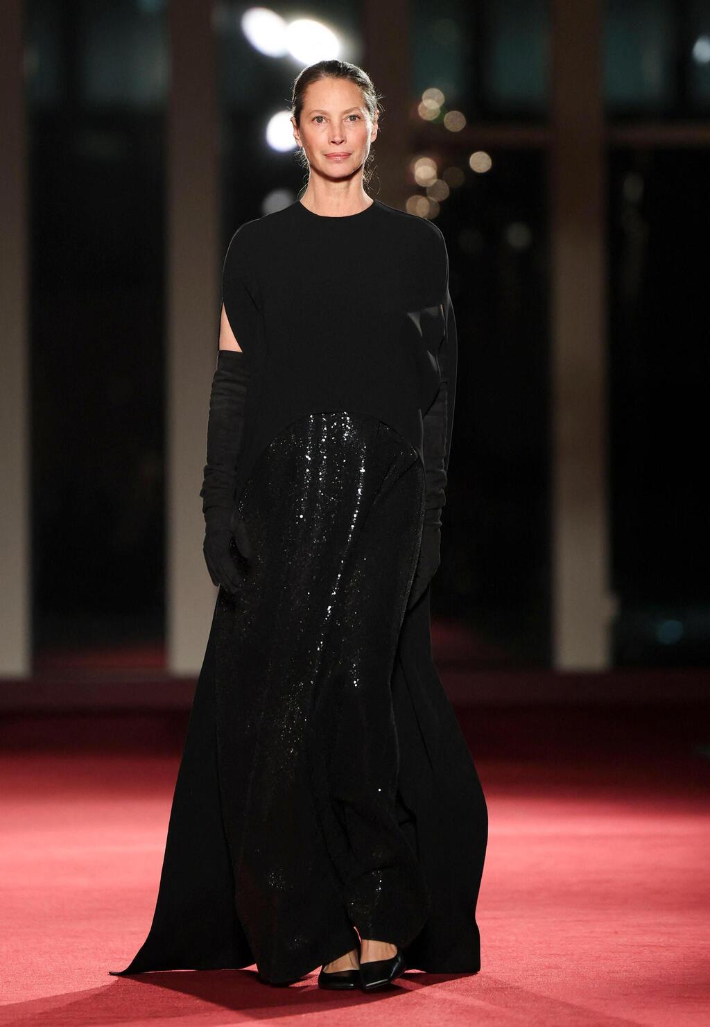 כריסטי טרלינגטון בתצוגה של מייקל קורס