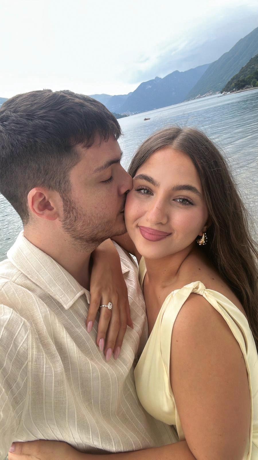 שיר יודפת עם בן הזוג, אדם