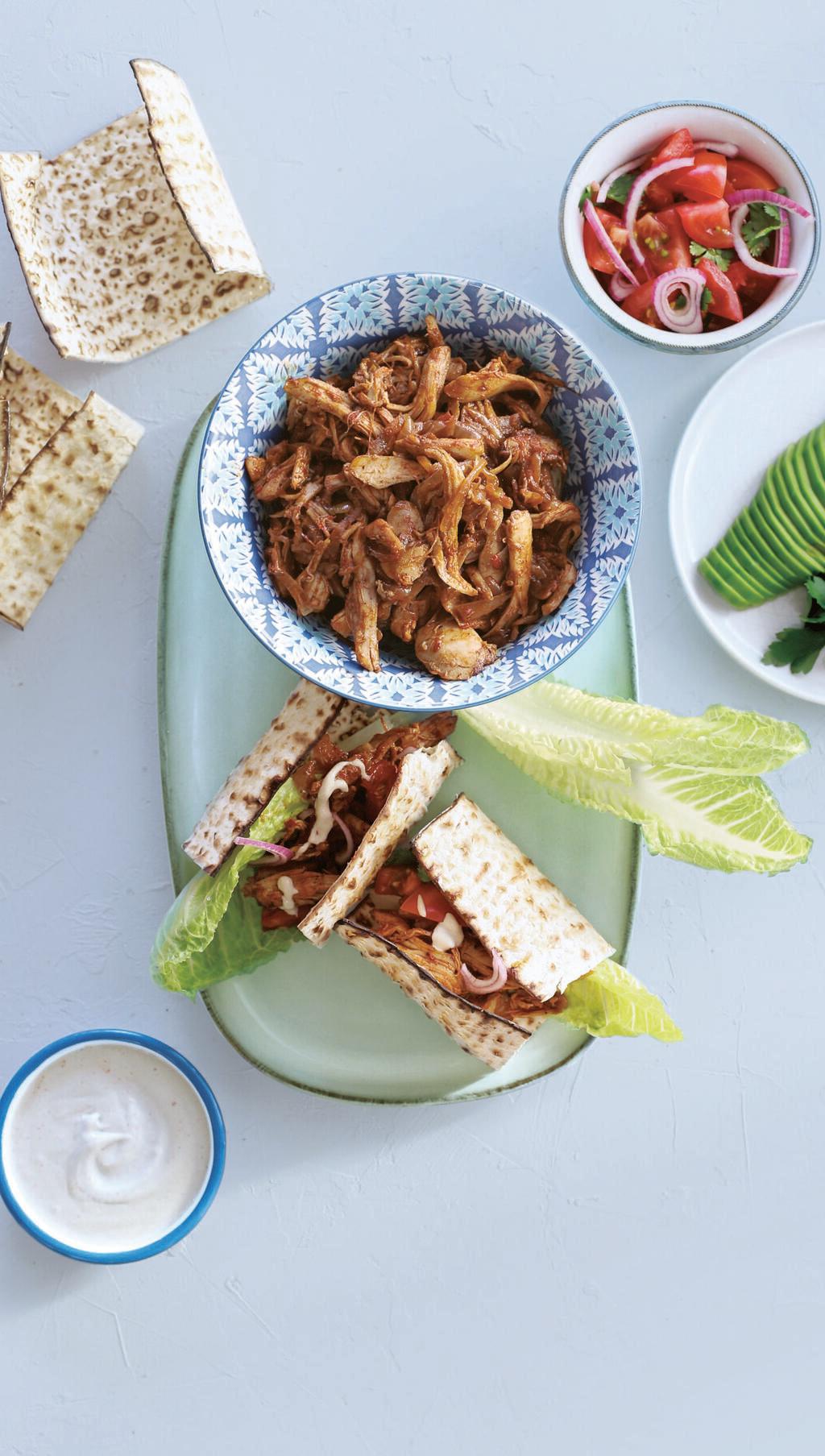 פהיטאס עוף ומצה (צילום וסגנון: טליה הדר) פהיטאס עוף ומצה