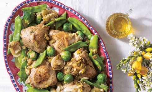 עוף צלוי עם ירקות ירוקים