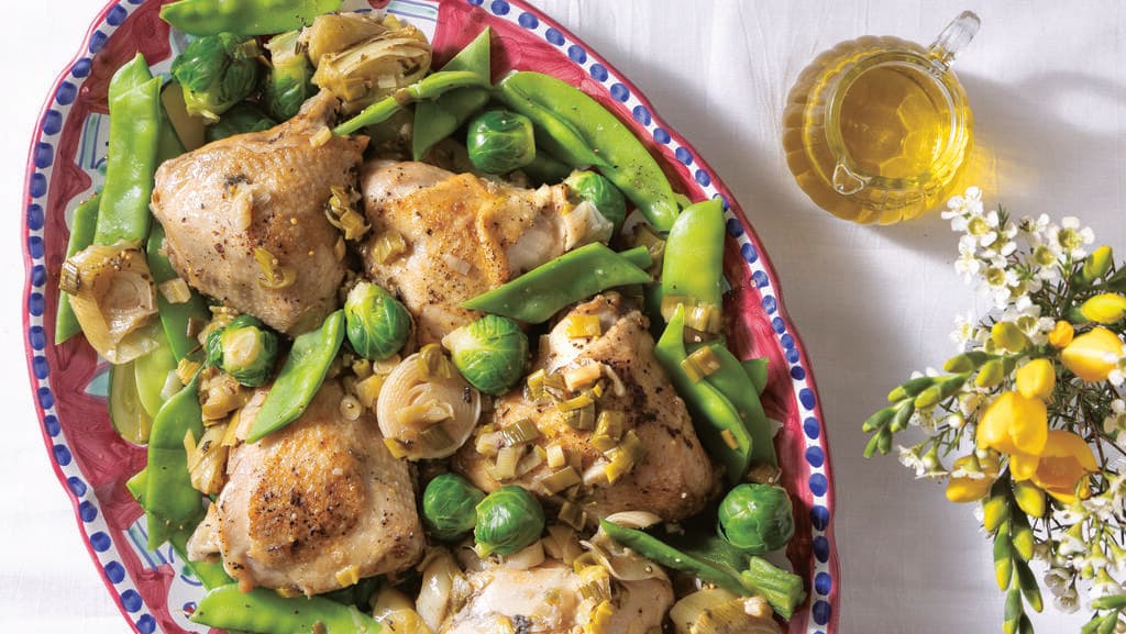 עוף צלוי עם ירקות ירוקים