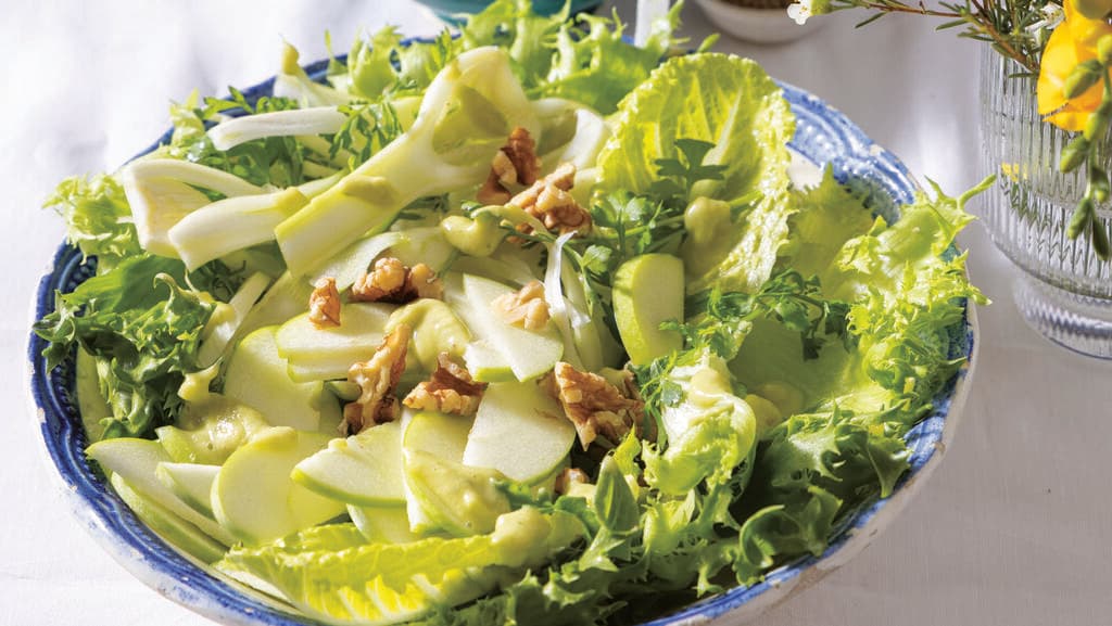 סלט ירוק ברוטב אבוקדו