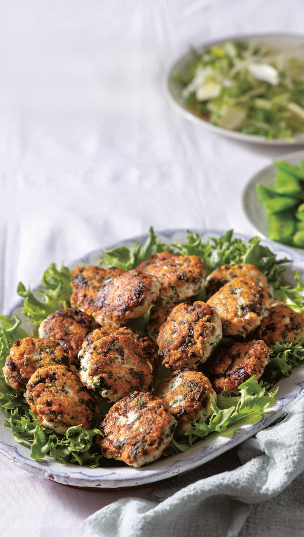 קציצות מנגולד ועוף (צילום: דניאל לילה, סגנון: נעמה רן ) קציצות מנגולד ועוף