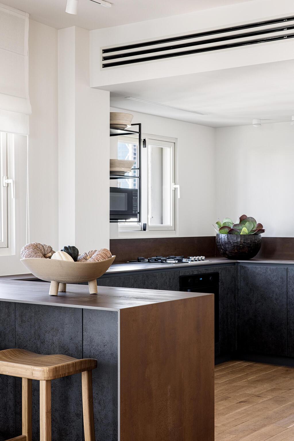 דירה קטנה בתל אביב, עיצוב: גלי בדש ולי שדמי חדד