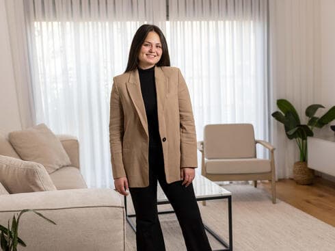 איך להבריק סכו"ם ומה מתחבא מאחורי המתלה במקלחת? אן סגל שוסטרמן