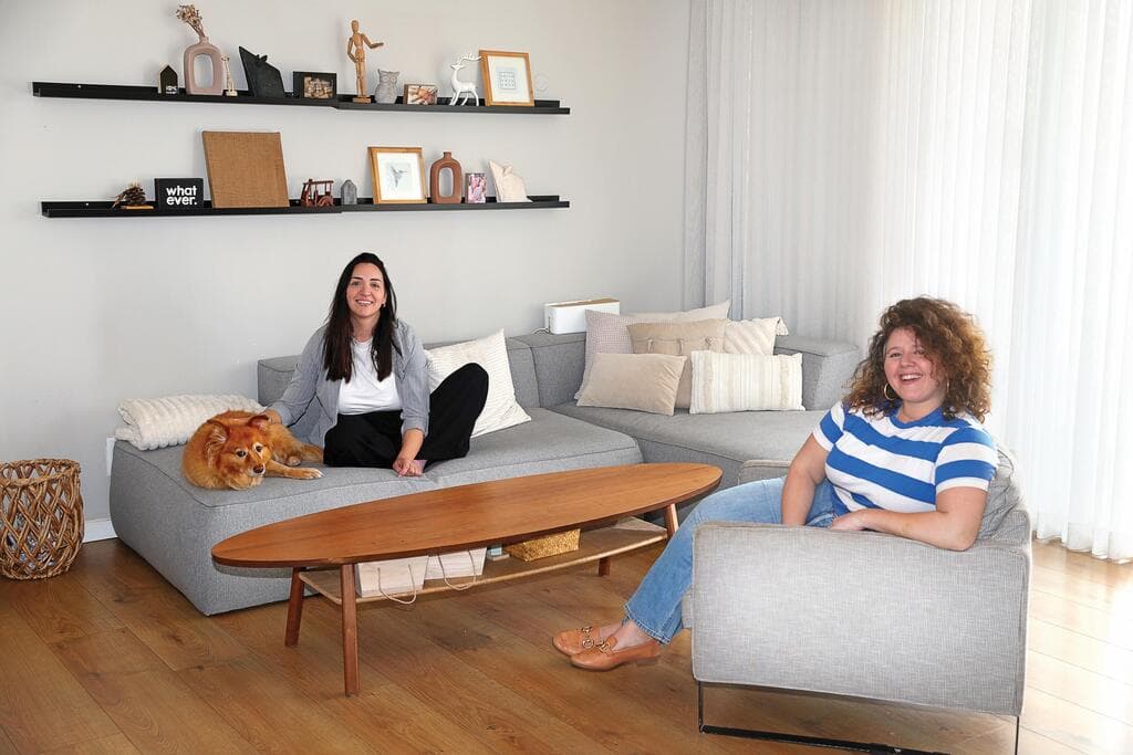 יעל קצב (מימין) ומעיין פרידמן