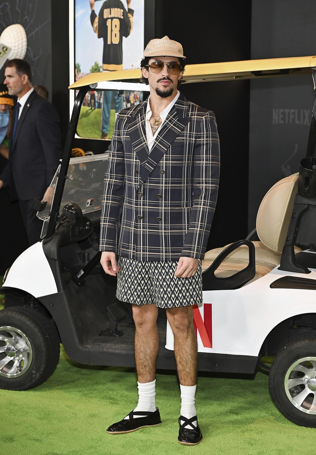 באד באני בפרמיירה לסרט "גילמור המאושר 2", 2025