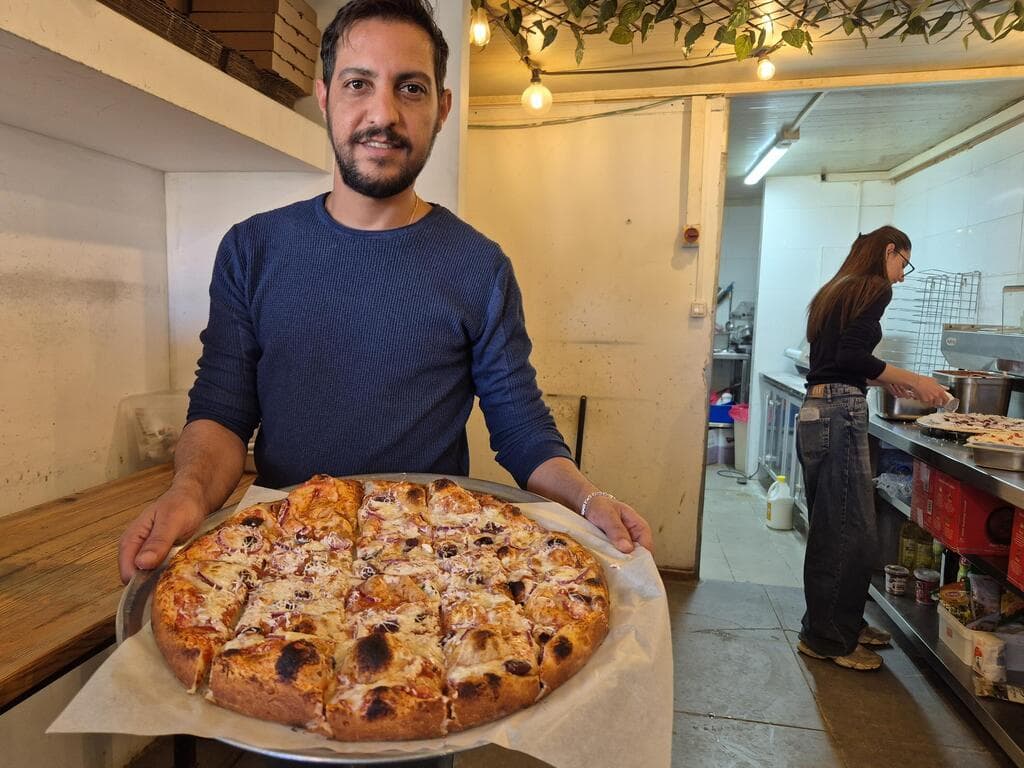 פיצה "שמרלינג", שדרות. תחנת חובה בסיור הקולינרי