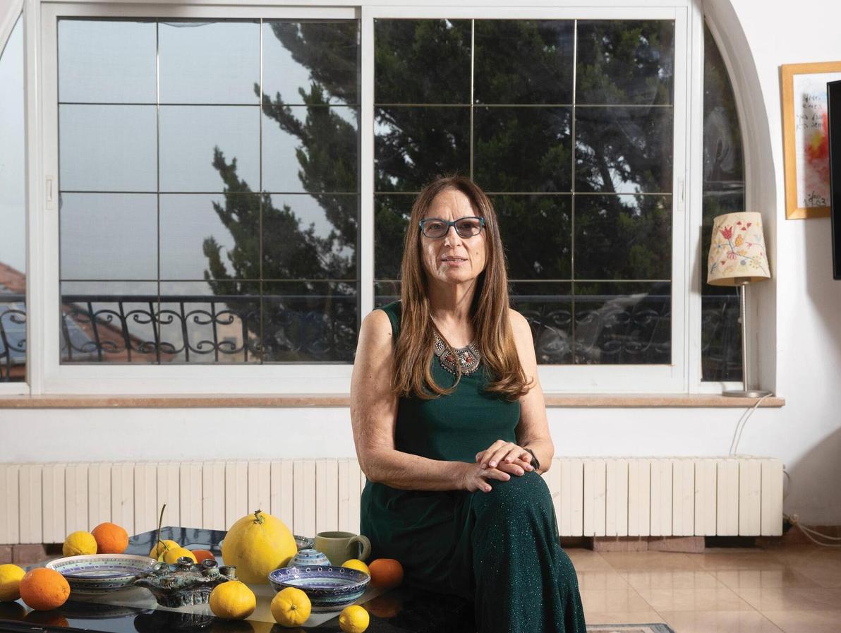 "רציתי להיות אמא טובה יותר מההורים שהיו לי" ( צילום: אלכס קולומויסקי ) "רציתי להיות אמא טובה יותר מההורים שהיו לי"