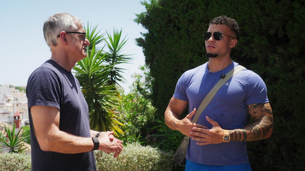 הריסון סאליבן ולואי ת'רו, מתוך "בעומק המנוספרה"