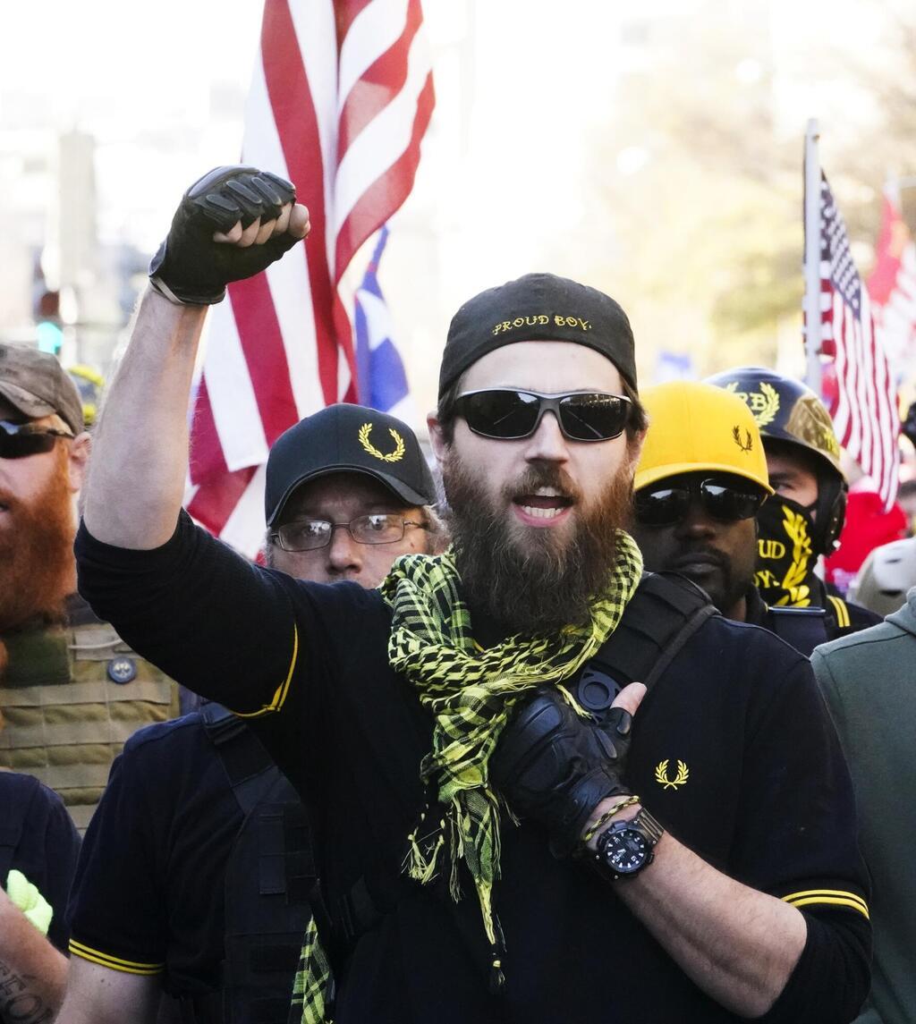 חברים בקבוצת The Proud boys בהפגנה בארצות הברית, 2020