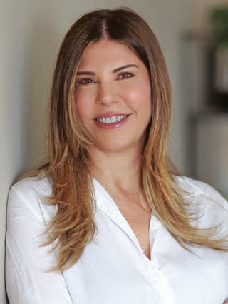 רקפת להב, סמנכ"לית שיווק ומכירות קבוצת אלמוג 