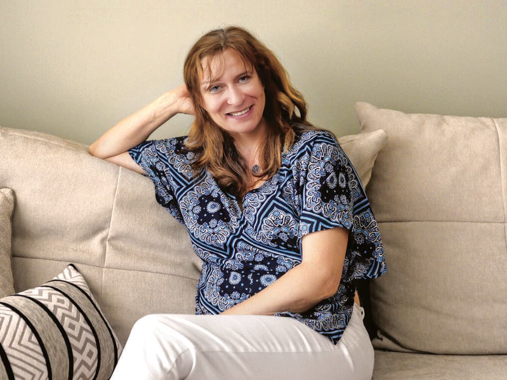 אנה לייבה בעבר מהנדסת תוכנה בהייטק, כיום מעצבת פנים