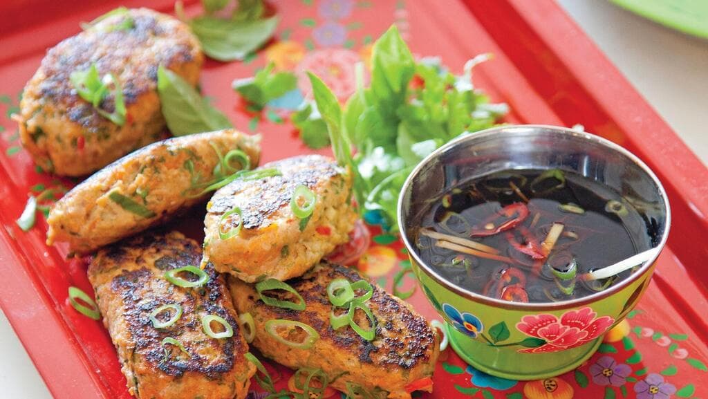 קבב עוף וירקות  ברוטב סויה ובצל ירוק