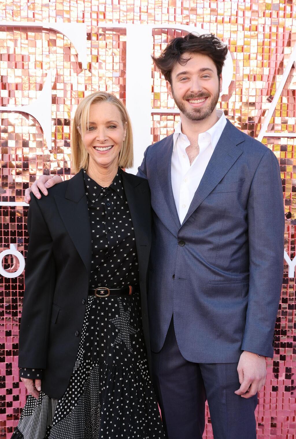 ליסה קודרו עם הבן ג'וליאן  