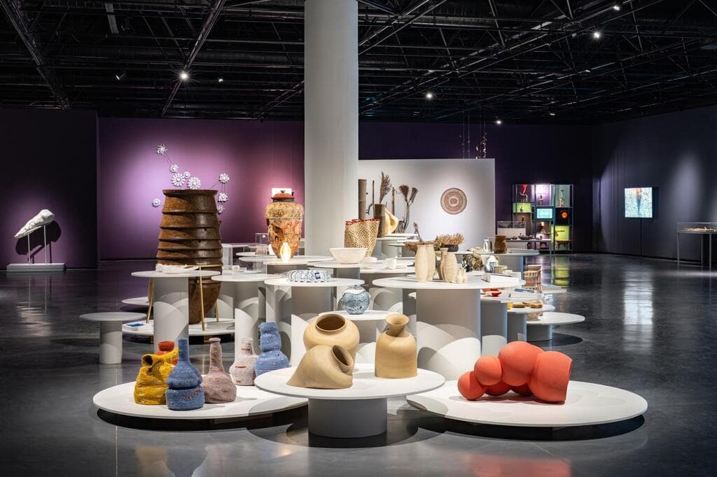 מקבץ עבודות מגוונות, ביאנלה 2026, מוז"א