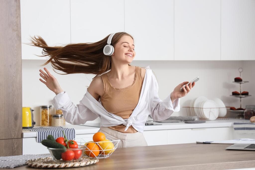  לשמוע מוזיקה