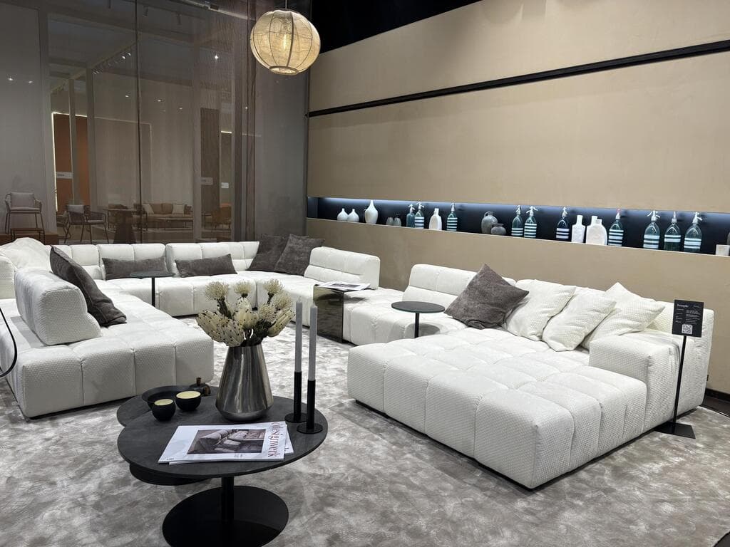 ישיבה שמעודדת שיח, מתוך שבוע העיצוב במילאנו