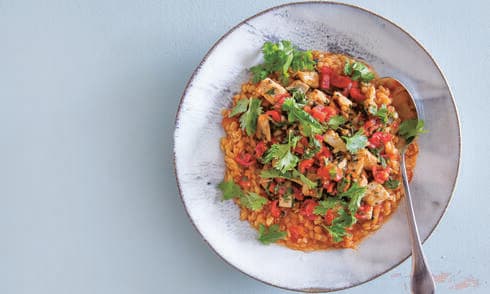  חזה עוף עם  בורגול ועדשים