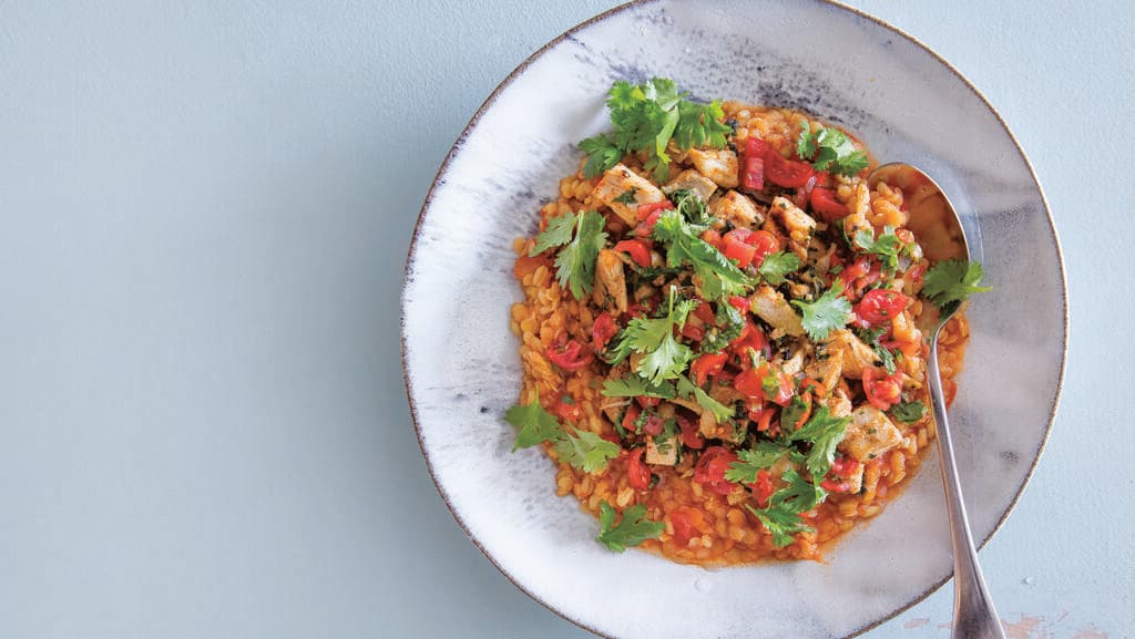  חזה עוף עם  בורגול ועדשים